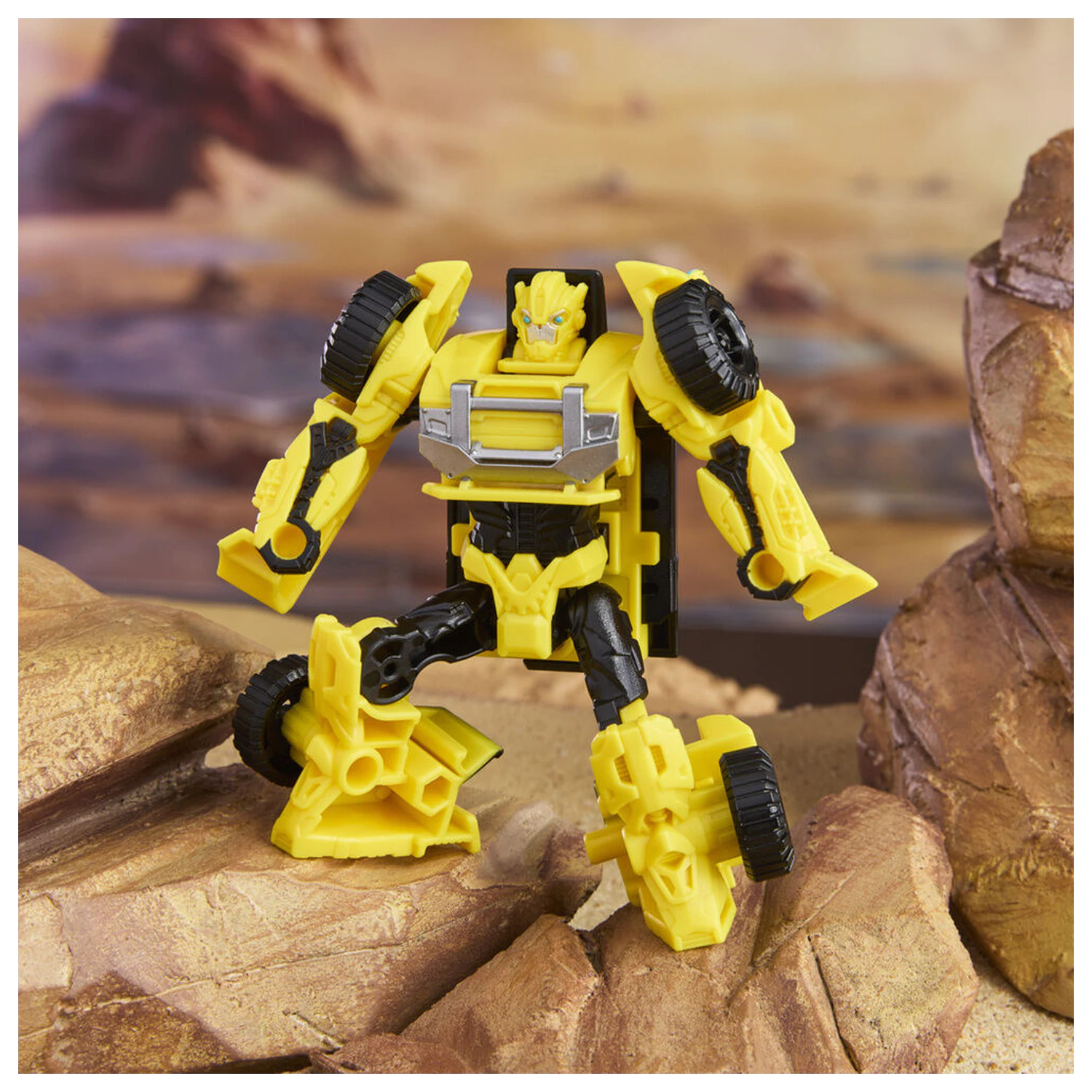 Transformers Cyberworld Bumblebee figure 10cm product photo