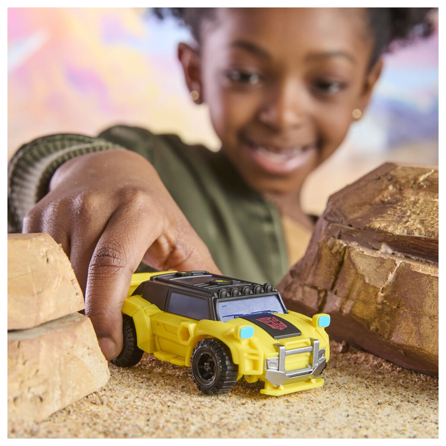 Transformers Cyberworld Bumblebee figure 10cm product photo