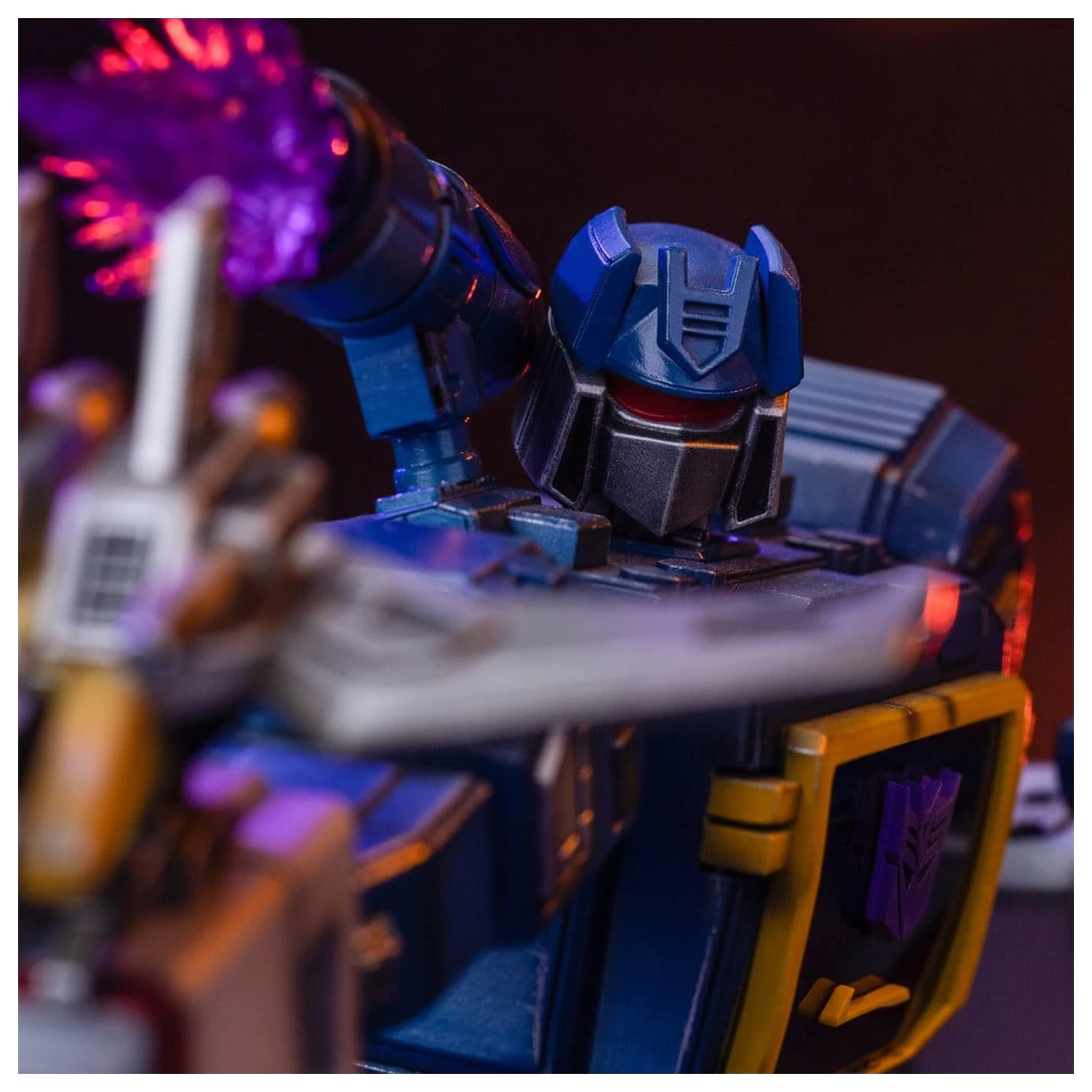 Transformers Demi Scale Statue 1/20 Soundwave 29 cm product photo