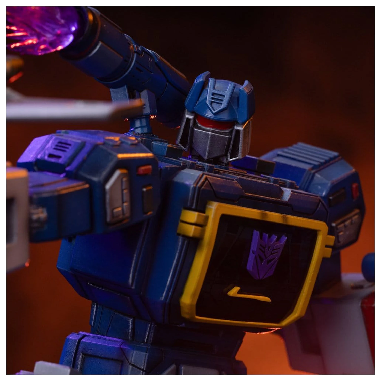 Transformers Demi Scale Statue 1/20 Soundwave 29 cm product photo