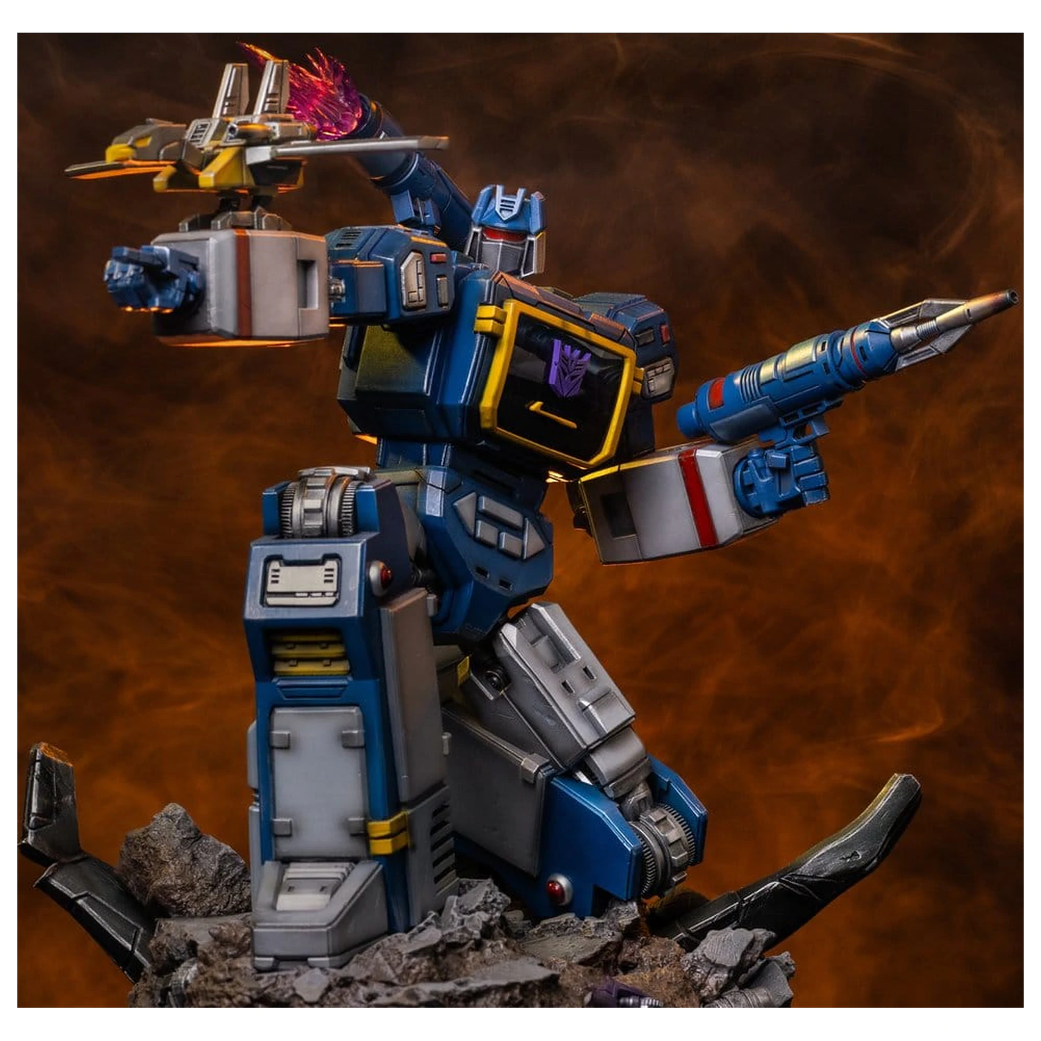Transformers Demi Scale Statue 1/20 Soundwave 29 cm product photo