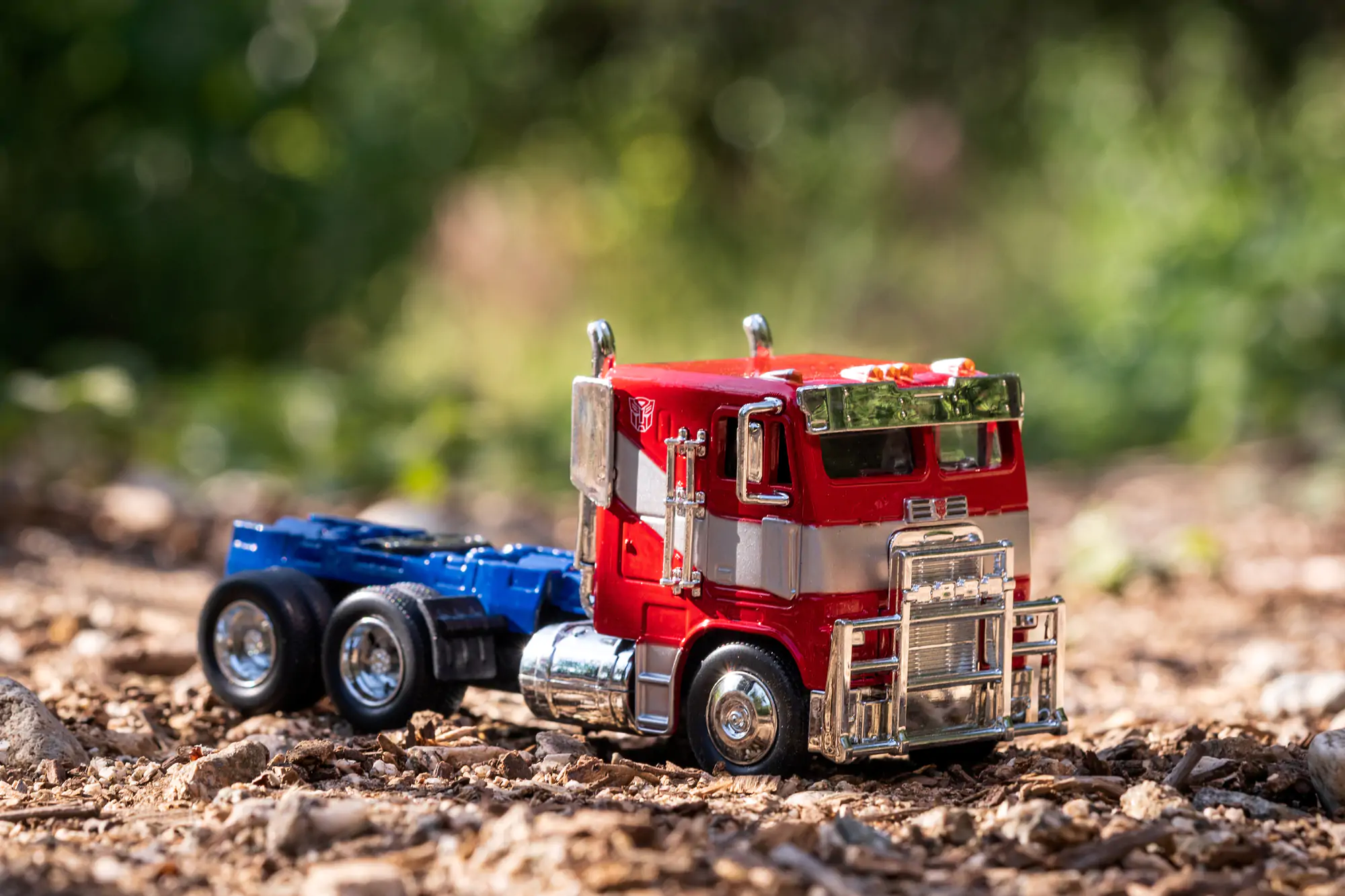 Transformers Diecast Model 1/32 T7 Optimus Prime Truck product photo