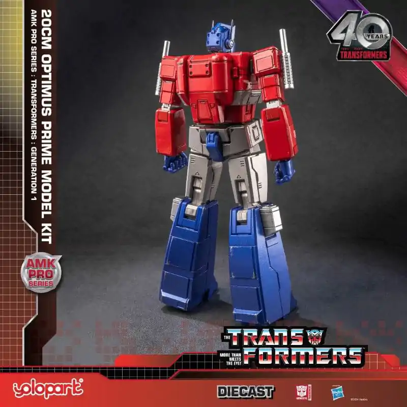 Transformers: Generation One AMK Pro Series Plastic Model Kit Optimus Prime 20 cm termékfotó