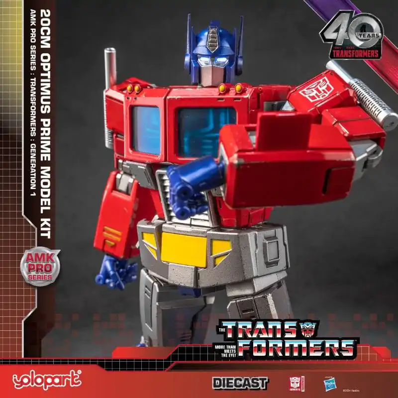 Transformers: Generation One AMK Pro Series Plastic Model Kit Optimus Prime 20 cm termékfotó