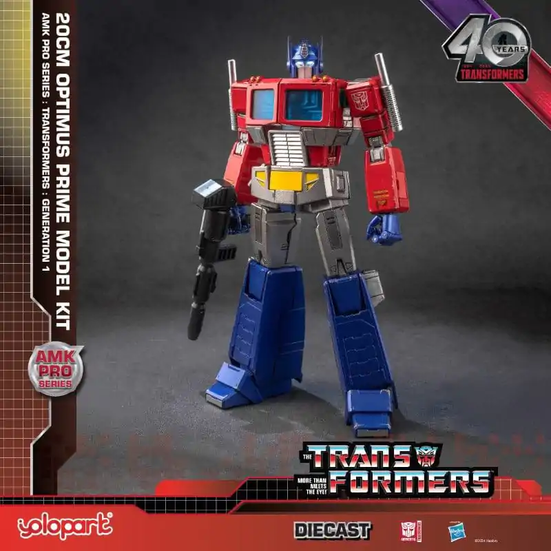 Transformers: Generation One AMK Pro Series Plastic Model Kit Optimus Prime 20 cm termékfotó