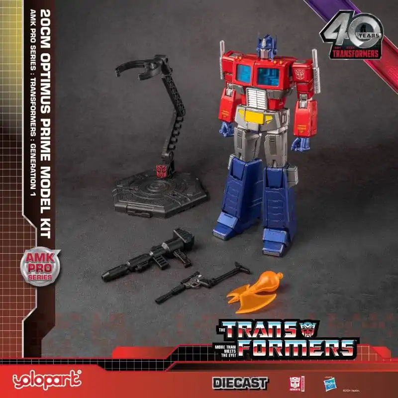 Transformers: Generation One AMK Pro Series Plastic Model Kit Optimus Prime 20 cm termékfotó