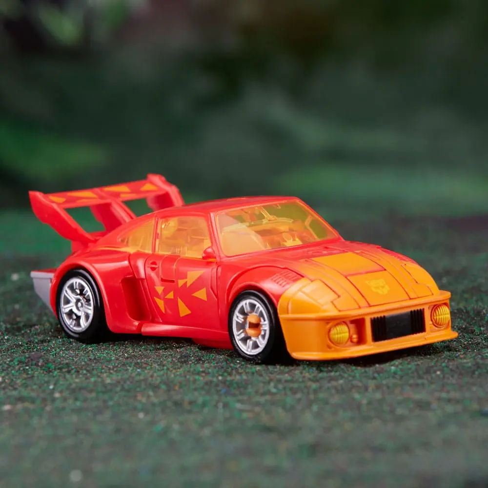 Transformers Generations Legacy Evolution Deluxe Class Action Figure G2 Universe Autobot Jazz 14 cm product photo