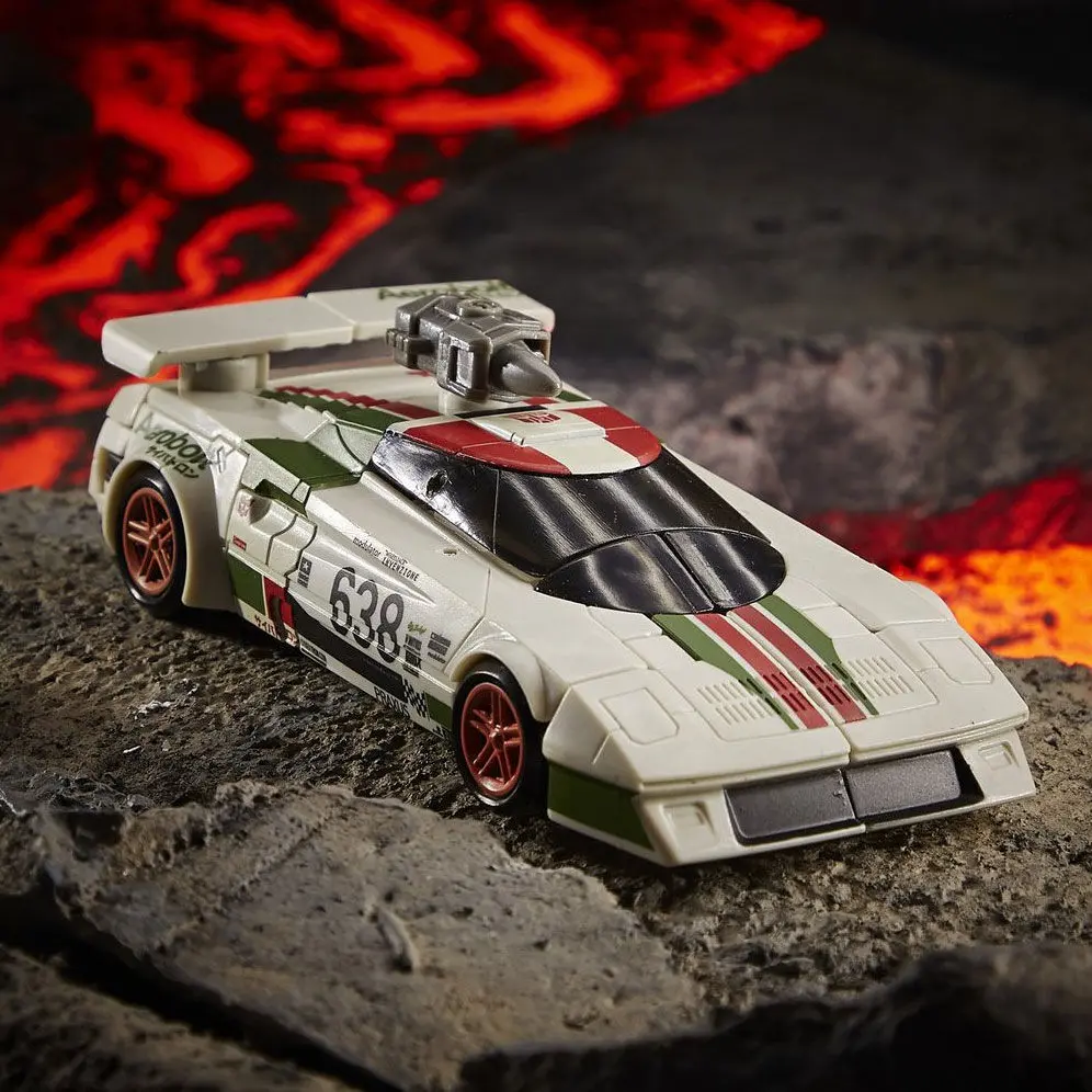 Transformers Generations War for Cybertron: Kingdom WFC-K24 Wheeljack figure 13,5cm product photo
