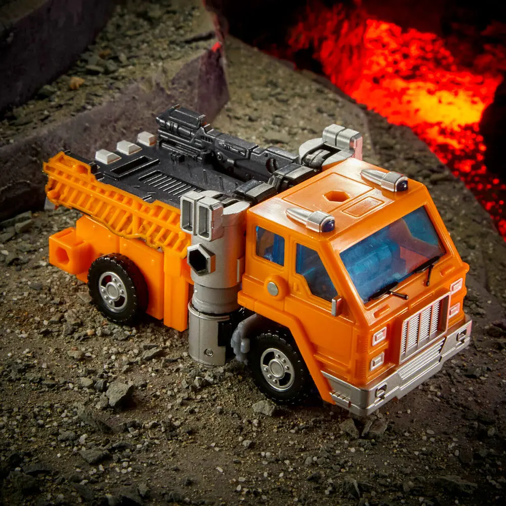 Transformers War For Cybertron Kingdom Huffer figure 14cm product photo