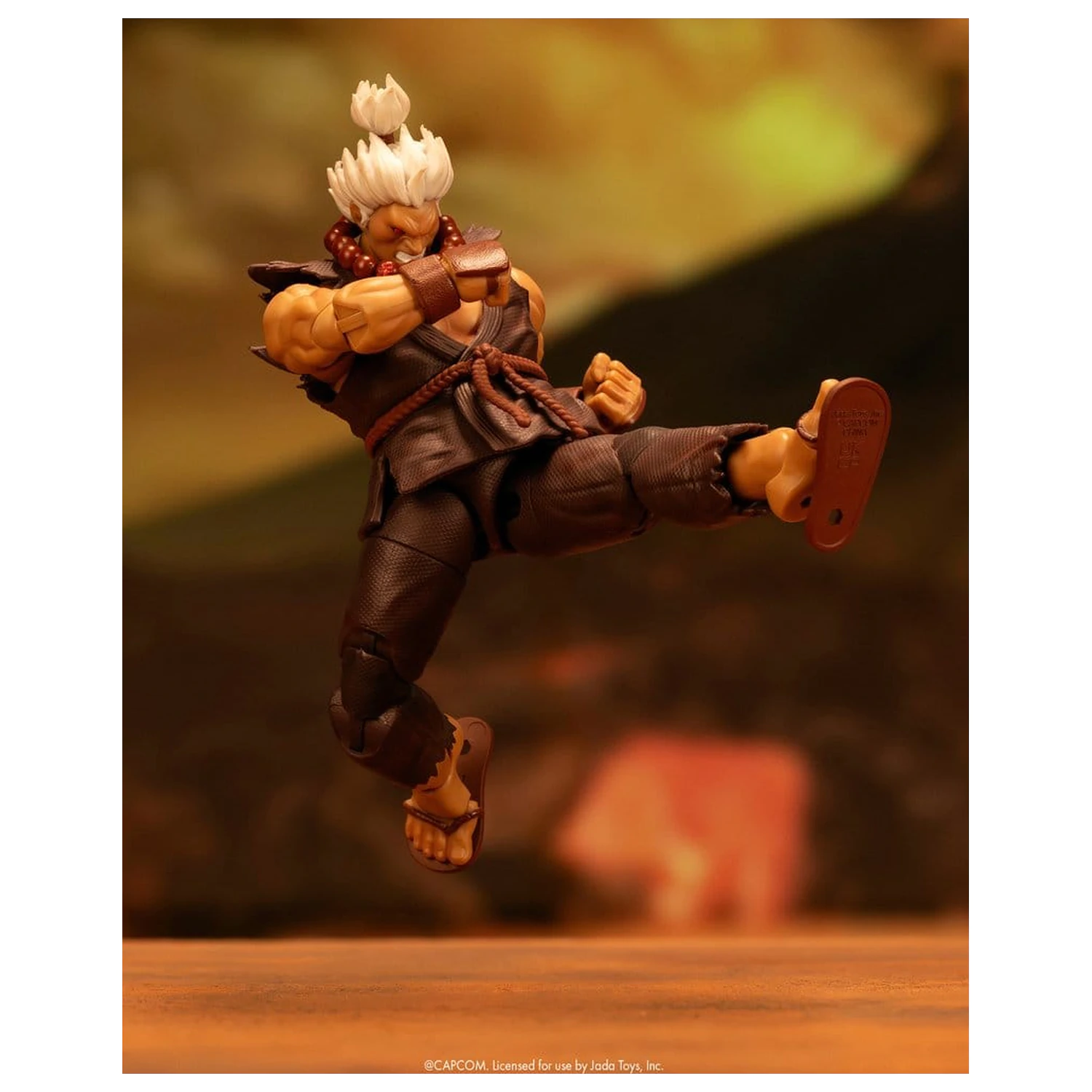 Ultra Street Fighter II: The Final Challengers Action Figure 1/12 Akuma Deluxe 15 cm product photo