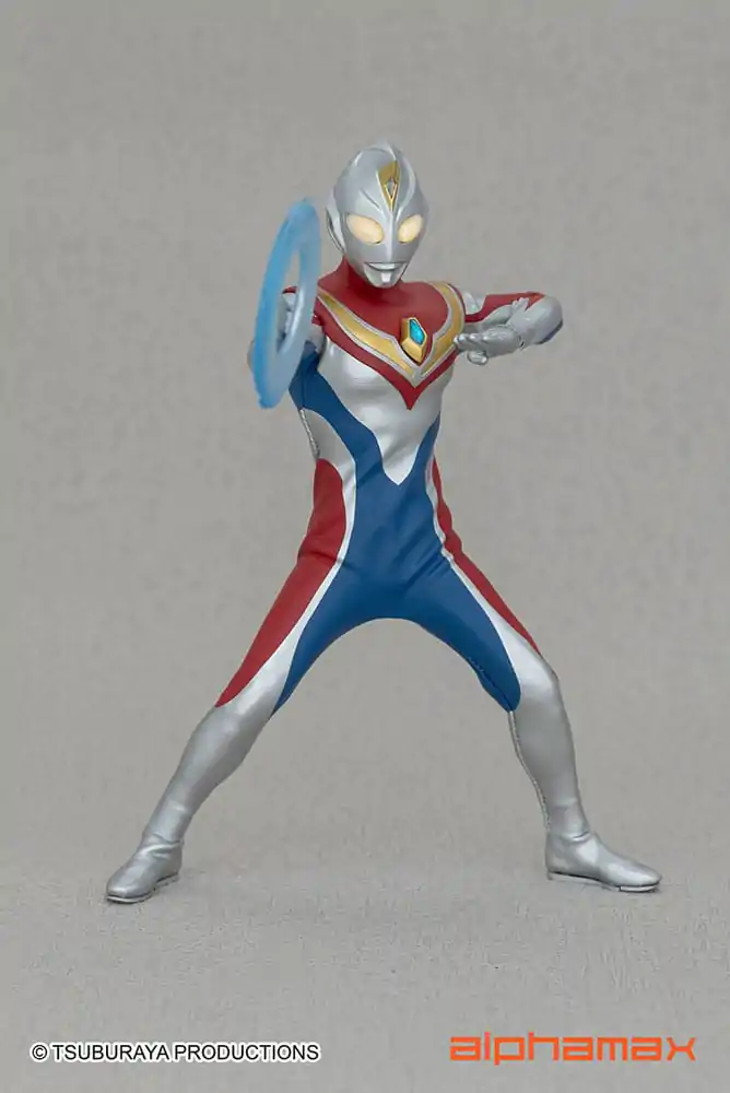 Ultraman Light-Up Action Figure Dyna 16 cm product photo
