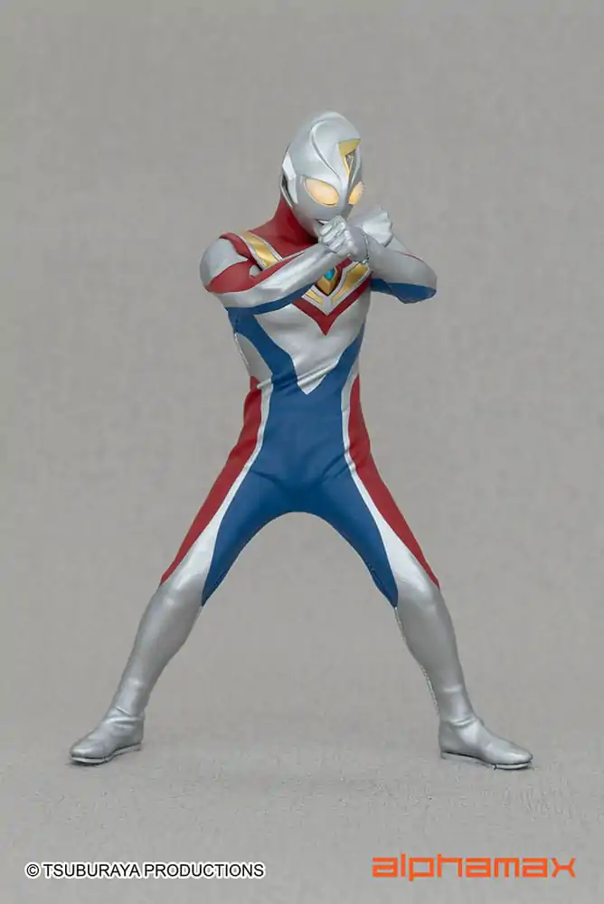 Ultraman Light-Up Action Figure Dyna 16 cm product photo