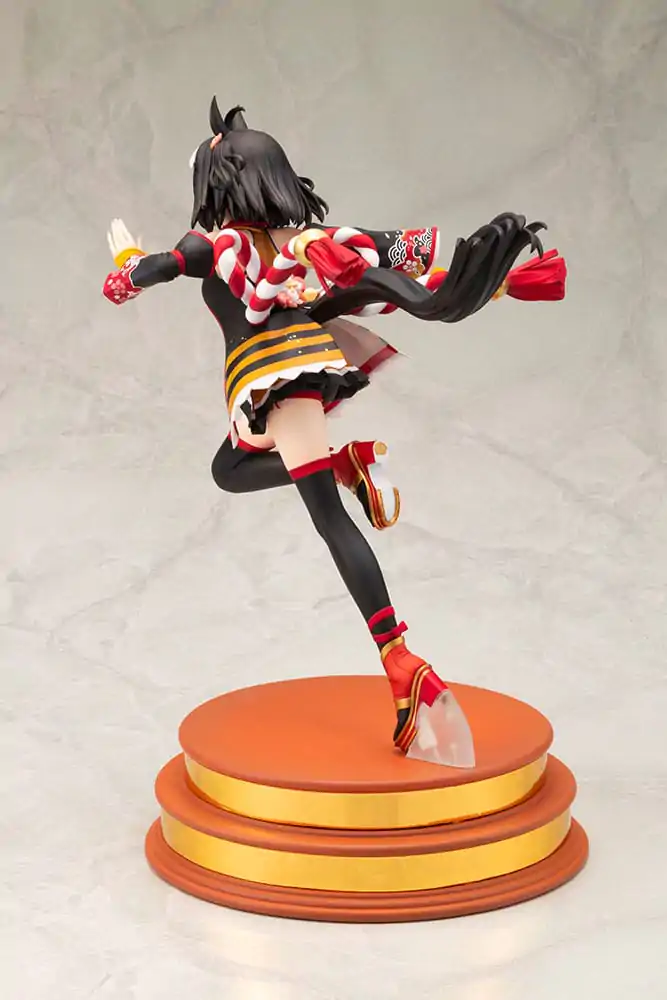 Uma Musume Pretty Derby PVC Statue 1/7 Outrunning the Encroaching Heat Kitasan Black 30 cm product photo