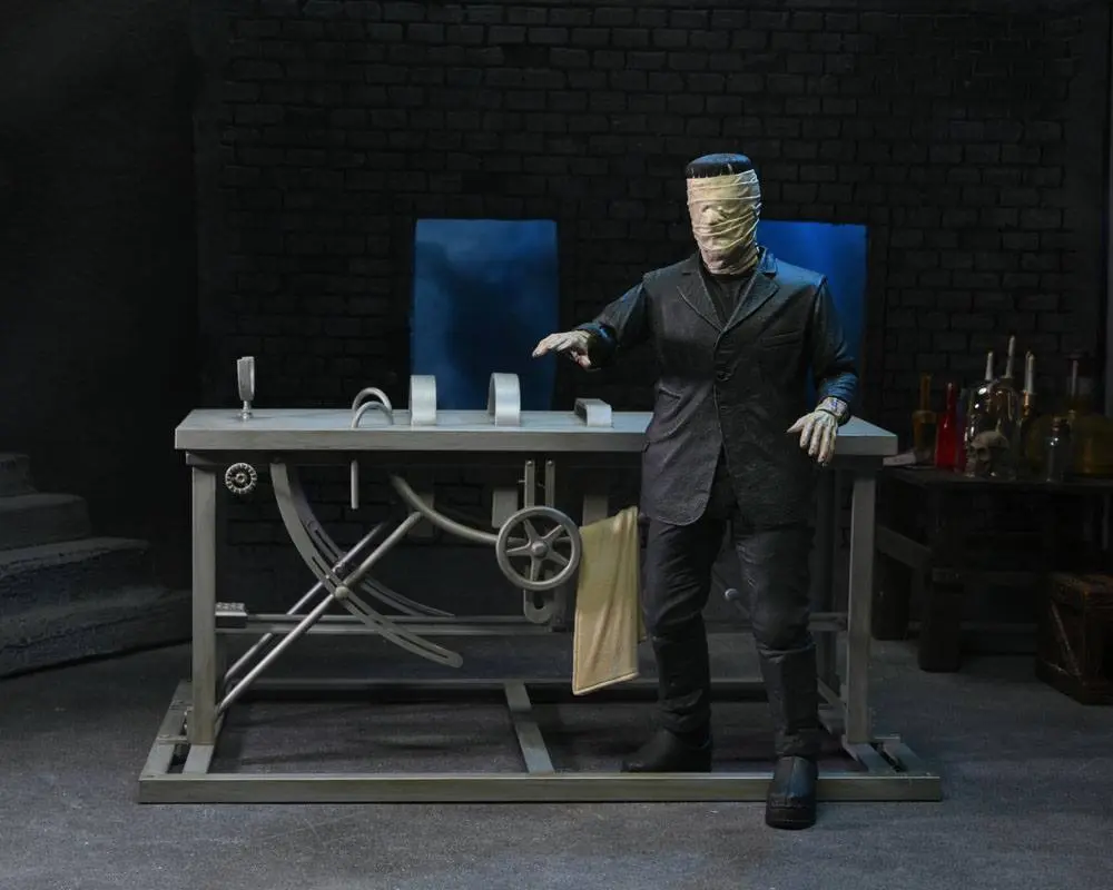 Universal Monsters Accessory Pack for Action Figures Frankenstein product photo