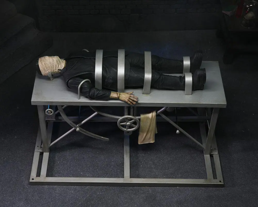 Universal Monsters Accessory Pack for Action Figures Frankenstein product photo