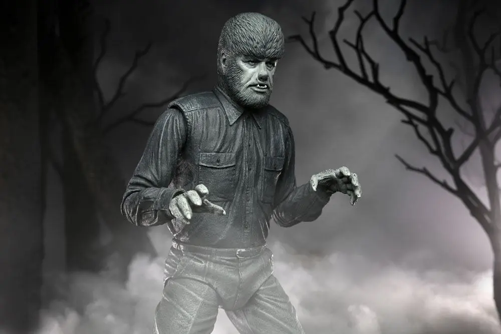 Universal Monsters Action Figure Ultimate The Wolf Man (Black & White) 18 cm termékfotó