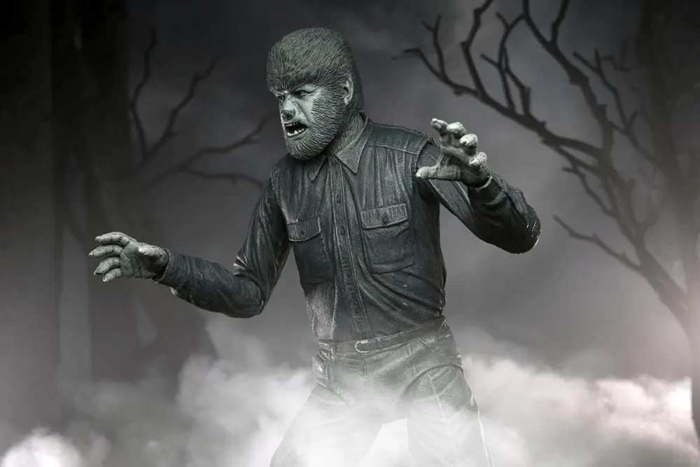 Universal Monsters Action Figure Ultimate The Wolf Man (Black & White) 18 cm termékfotó