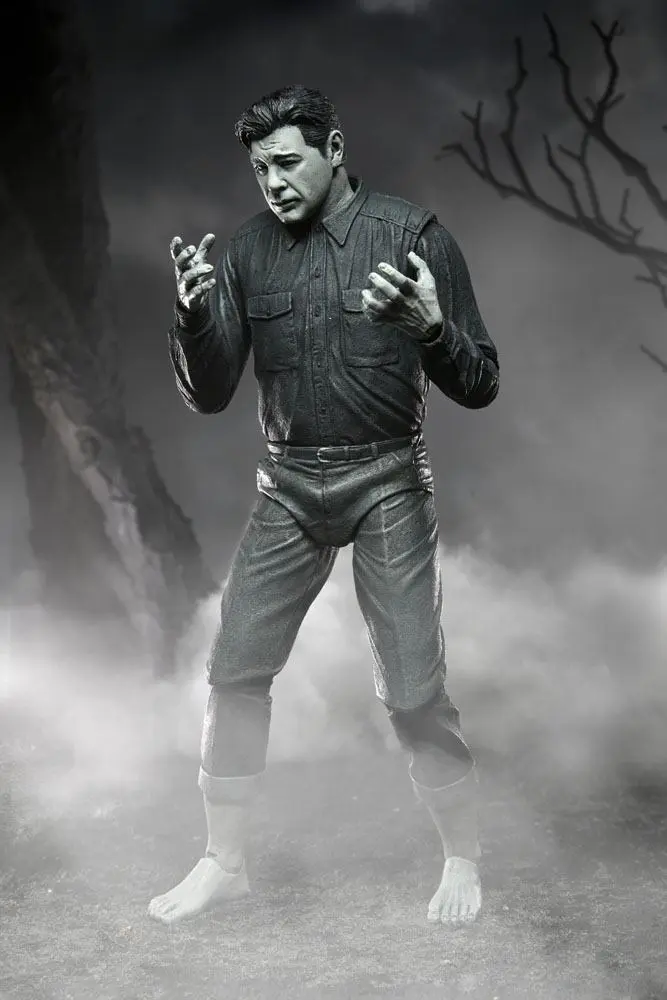 Universal Monsters Action Figure Ultimate The Wolf Man (Black & White) 18 cm termékfotó