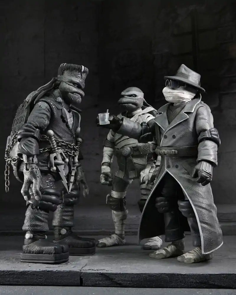 Universal Monsters x Teenage Mutant Ninja Turtles Action Figures 4-Pack Turtles Black & White 18 cm product photo