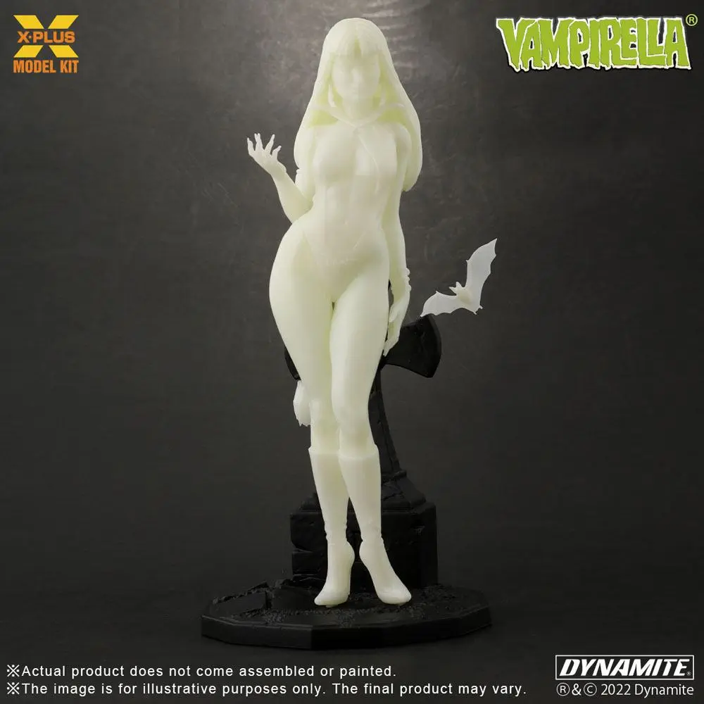 Vampirella Plastic Model Kit 1/8 Vampirella Glow in the Dark Version 23 cm product photo