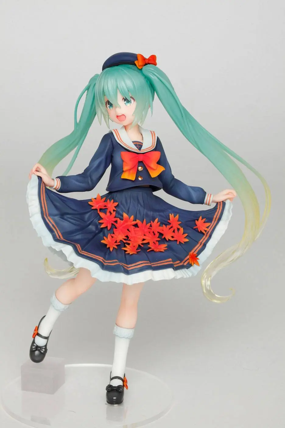 Vocaloid PVC Statue Hatsune Miku 3rd Season Autumn Ver. (re-sales) 18 cm product photo