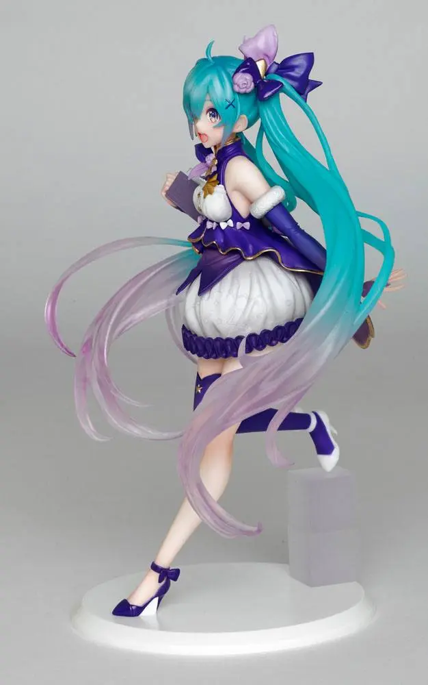 Vocaloid PVC Statue Hatsune Miku 3rd Season Winter Ver. (re-sales) 18 cm product photo