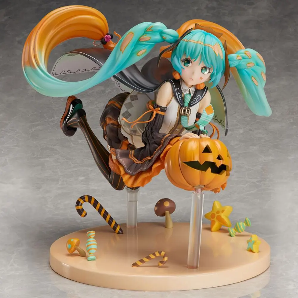 Vocaloid PVC Statue Hatsune Miku Trick or Miku 17 cm product photo