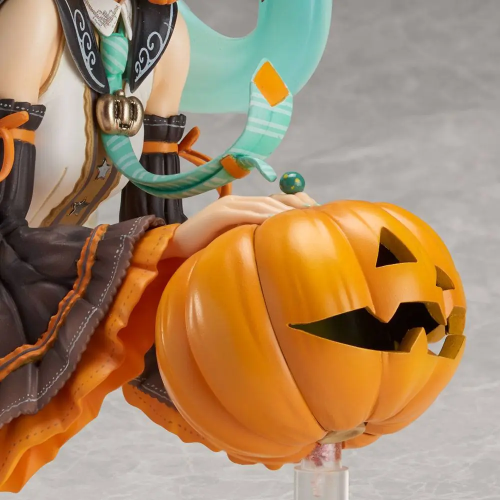 Vocaloid PVC Statue Hatsune Miku Trick or Miku 17 cm product photo