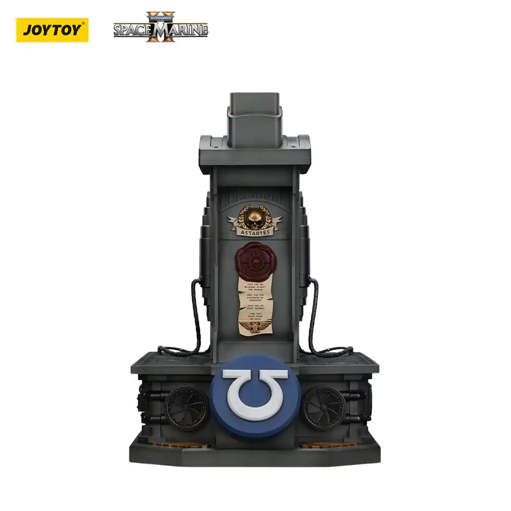 Warhammer 40,000: Space Marine 2 Replica Ultramarines Lieutenant Titus helmet with Display Stand 44 cm  product photo