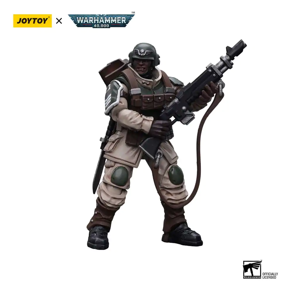 Warhammer 40k Action Figure 1/18 Astra Militarum Cadian Command Squad Veteran with Regimental Standard 12 cm termékfotó