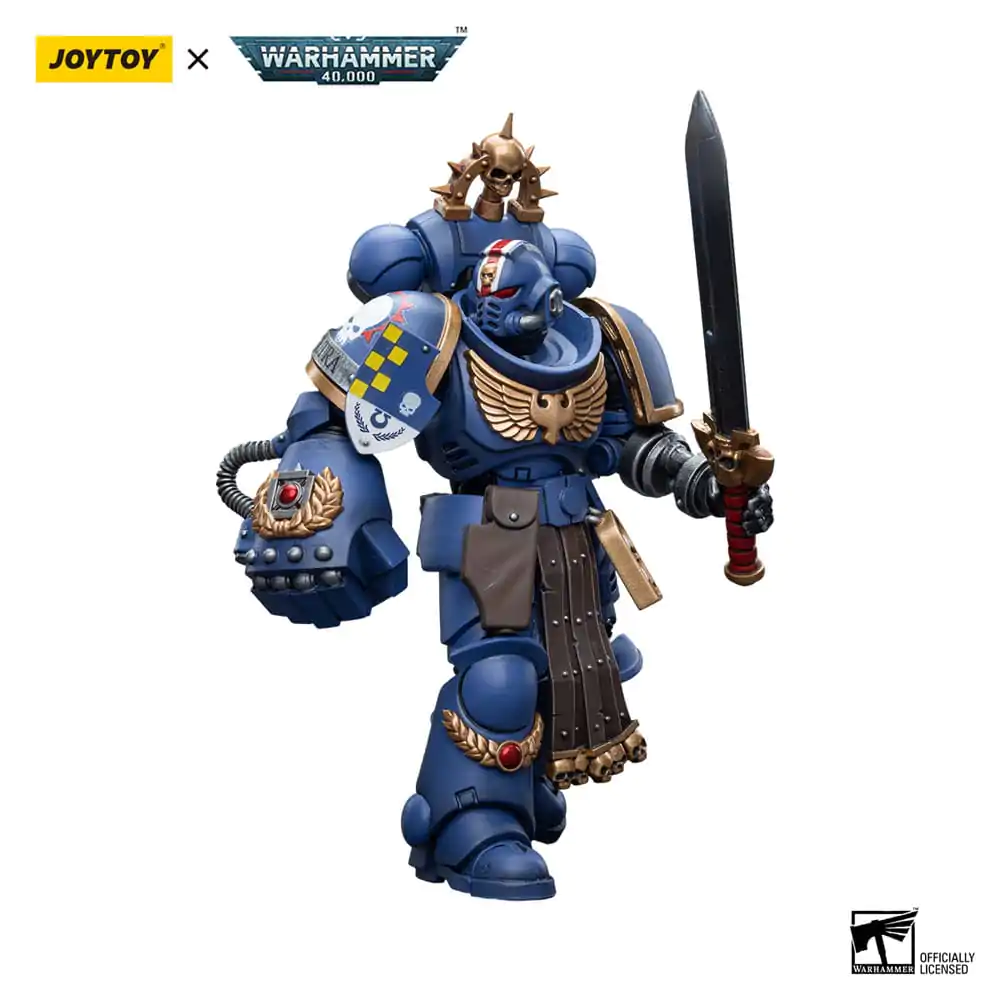 Warhammer 40k Action Figure 1/18 Ultramarines Lieutenant with Power Fist 12 cm product photo