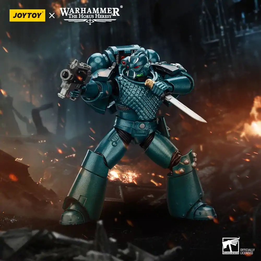 Warhammer The Horus Heresy Action Figure Alpha Legion Head hunter With Banestrike Combi-Bolter And Power Dagger 20 cm product photo