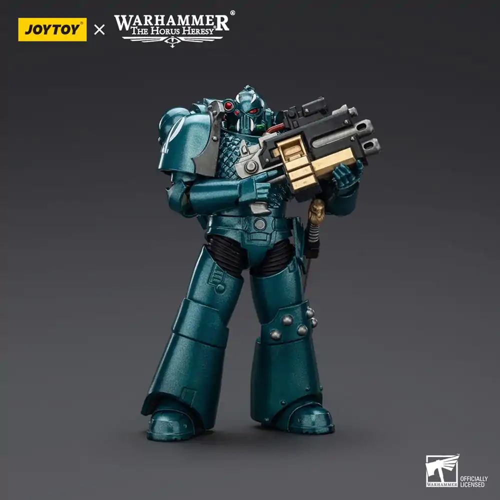 Warhammer The Horus Heresy Action Figure Alpha Legion Head hunter With Banestrike Combi-Bolter And Power Dagger 20 cm product photo