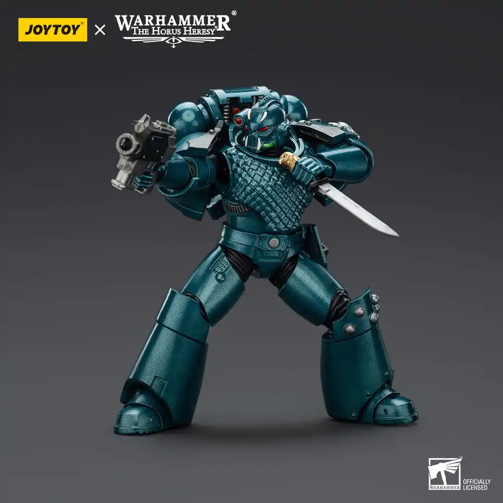 Warhammer The Horus Heresy Action Figure Alpha Legion Head hunter With Banestrike Combi-Bolter And Power Dagger 20 cm product photo