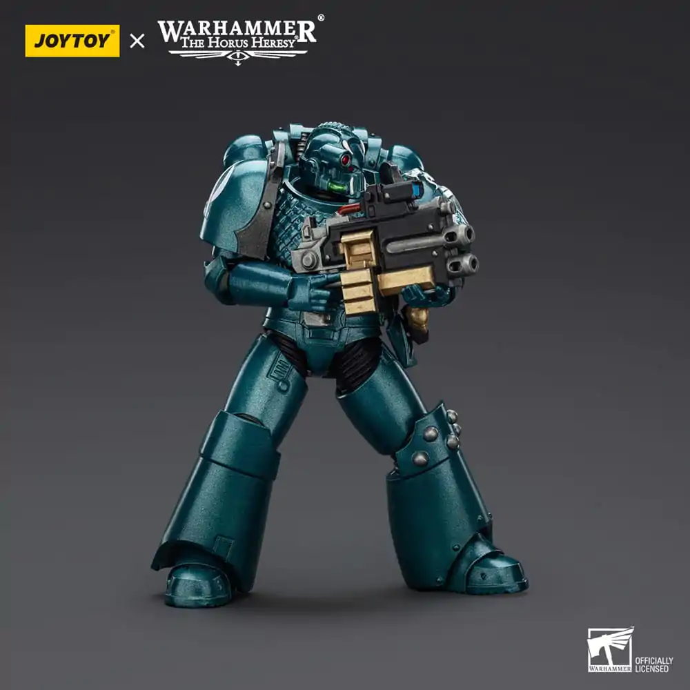 Warhammer The Horus Heresy Action Figure Alpha Legion Head hunter With Banestrike Combi-Bolter And Power Dagger 20 cm product photo