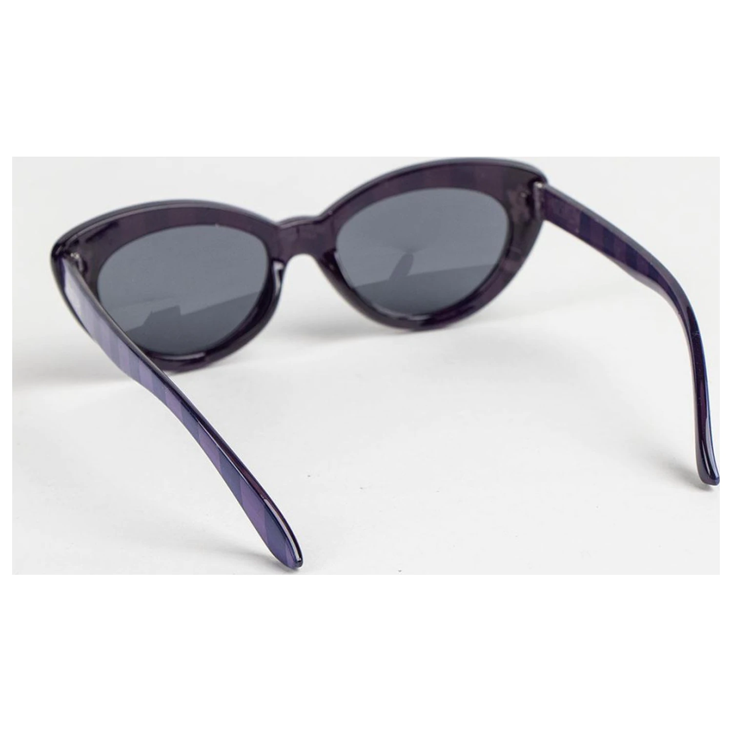Wednesday Gothic sunglasses product photo