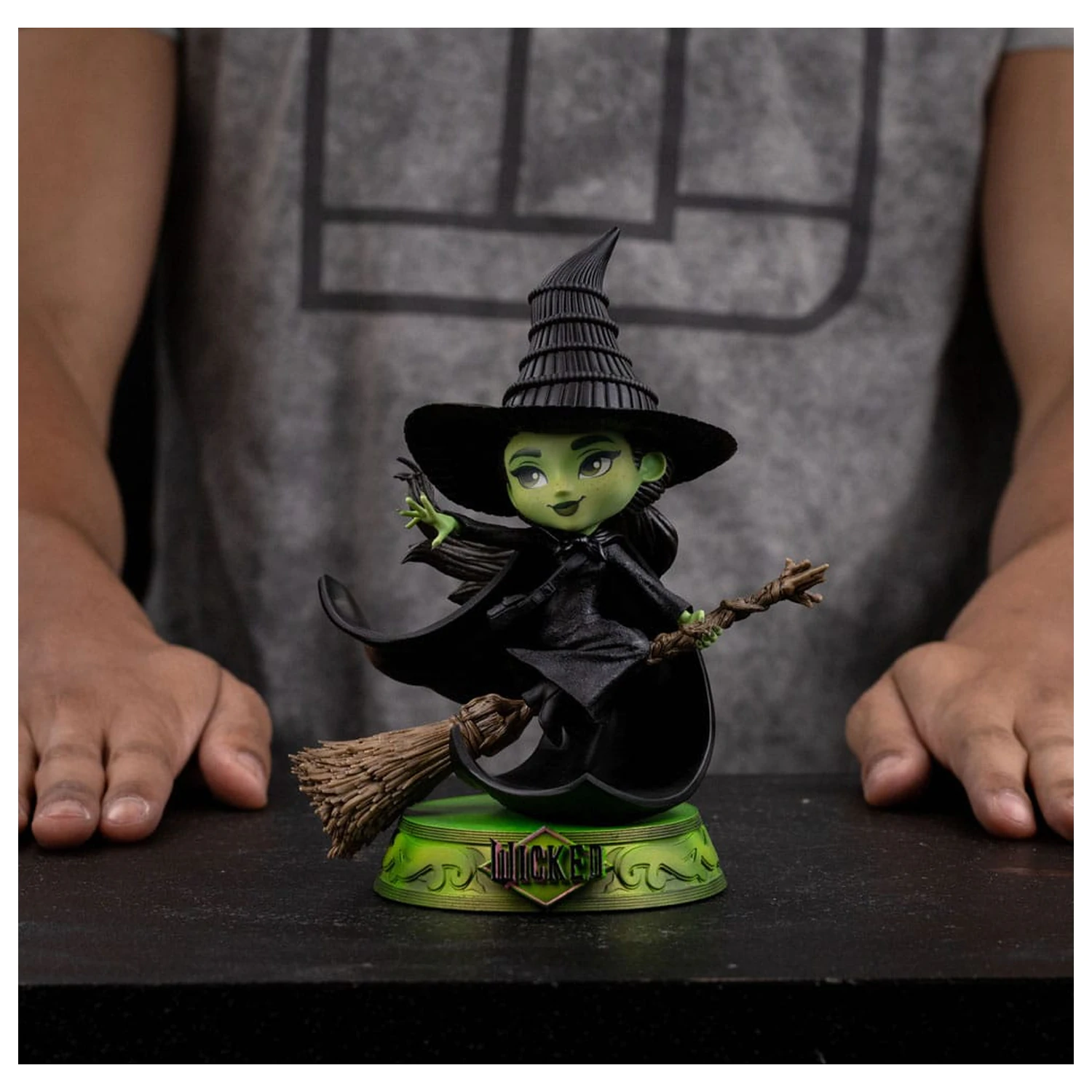 Wicked Mini Co. PVC Figure Elphaba 18 cm       product photo