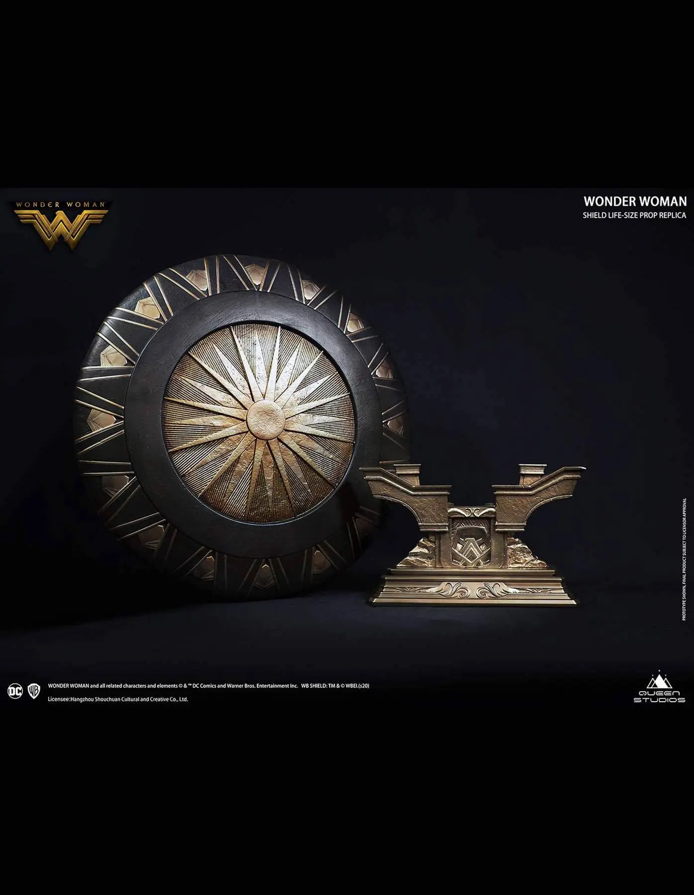 Wonder Woman Life-Size Replica Wonder Woman Shield Regular Edition 58 cm product photo