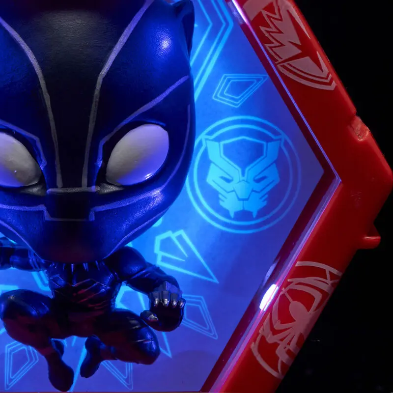 WOW! POD Marvel Black Panther led figure termékfotó