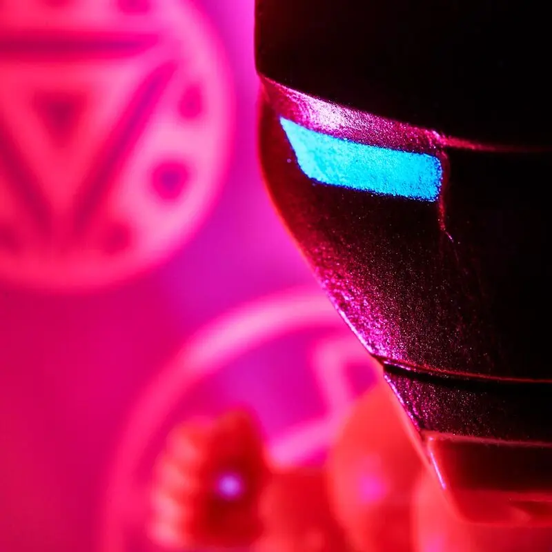 WOW! POD Marvel Iron Man led figure product photo