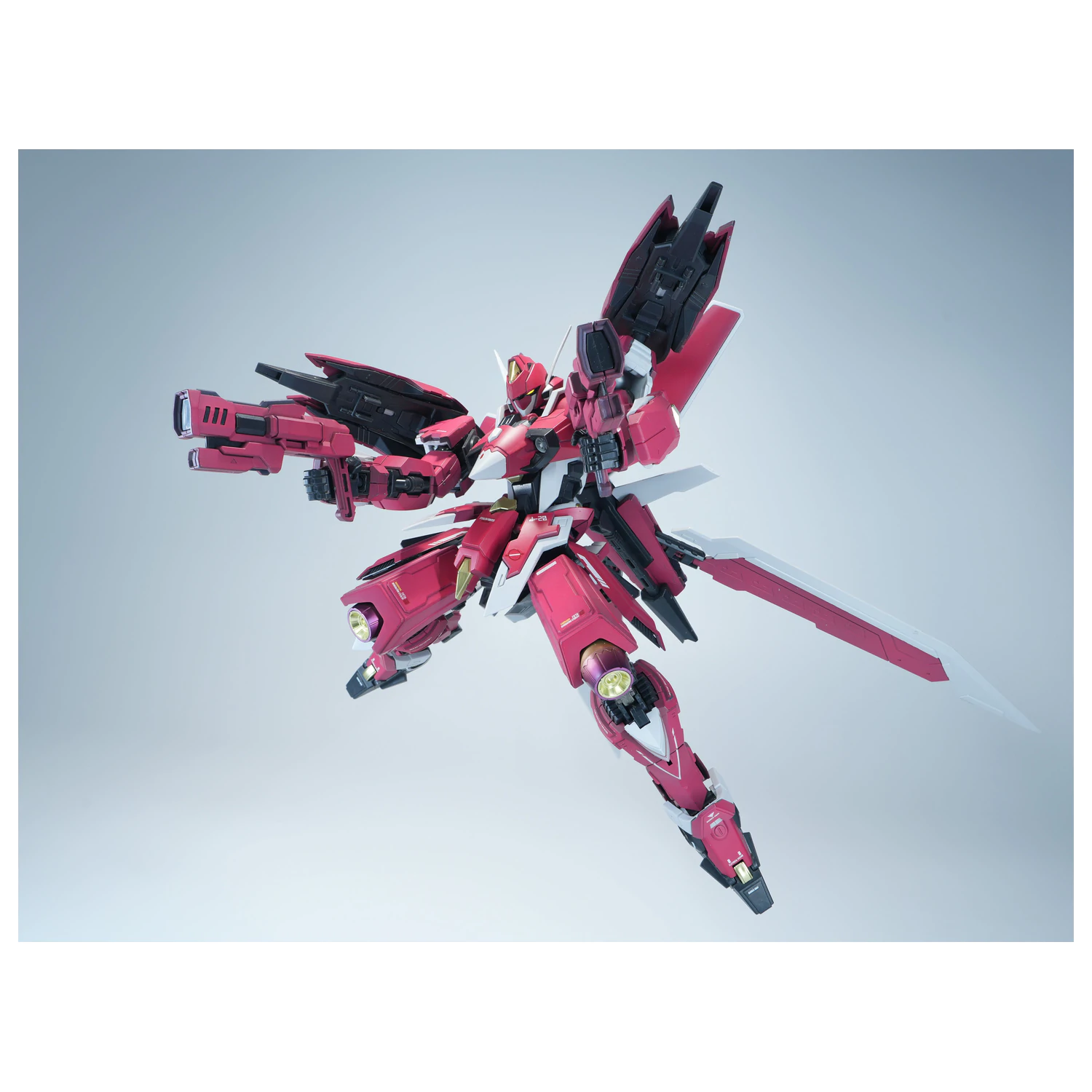 X-PLAY J-20 Cang Wei Crimson Flowing Gold Model Kit 21cm product photo