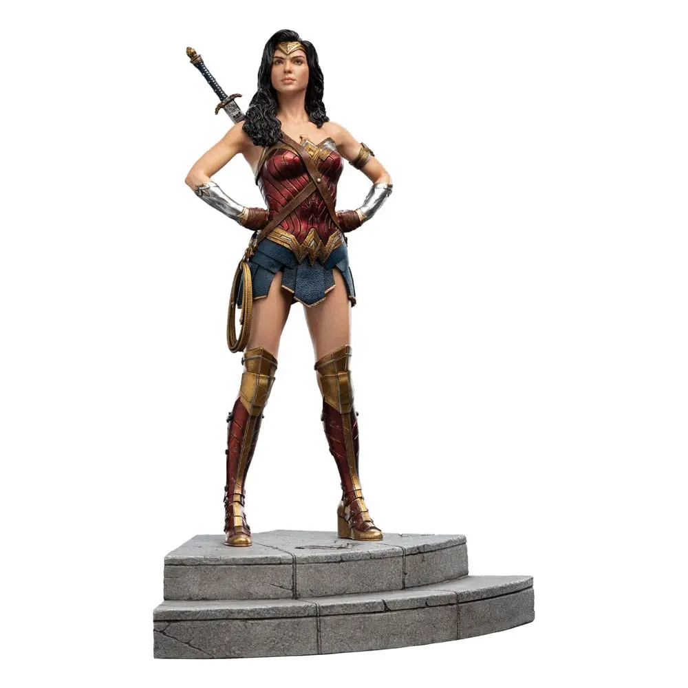 Zack Snyder's Justice League Statue 1/6 Wonder Woman 37 cm termékfotó