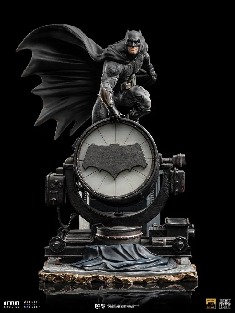 Zack Snyder's Justice League Deluxe Art Scale Statue 1/10 Batman on Batsignal 28 cm product photo