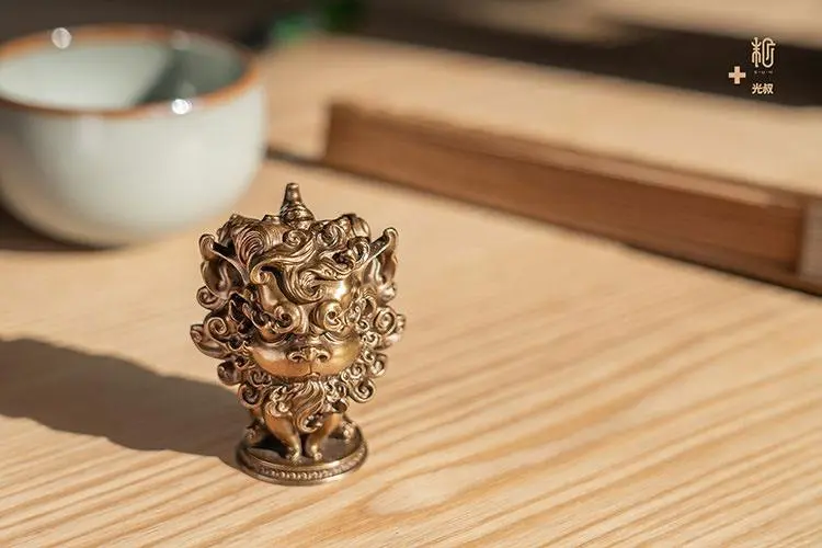 Zhelong Xu ( Guang Shu ) x Manas SUM Mythical Beast Collection Statue Pixiu 7 cm product photo