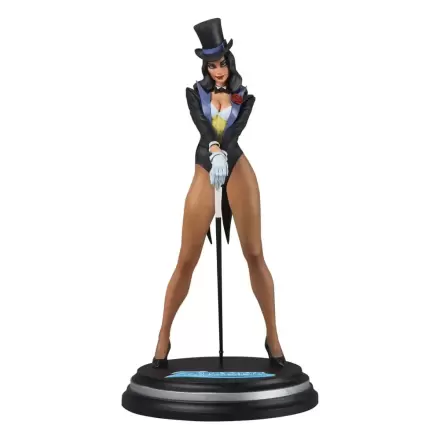 DC Direct DC Cover Girls Resin Statue Zatanna by J. Scott Campbell 23 cm termékfotója