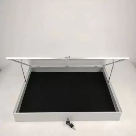 Evoretro Aluminum Display Case Silver product photo