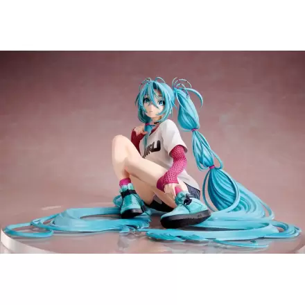 Hatsune Miku Statue 1/4 Yoneyama Mai The Latest Street Style "Cute" 17 cm termékfotója