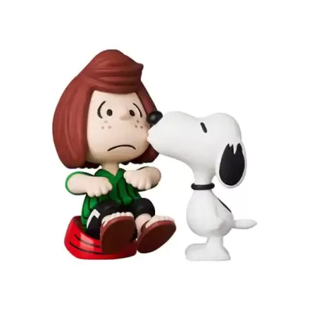 Peanuts UDF Series 17 Mini Figure Peppermint Patty & Snoopy 7 cm termékfotója