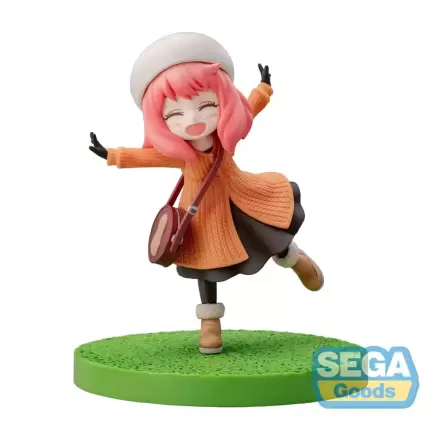 Spy x Family Luminasta PVC Statue Anya Forger Family Ooting Ver. 2 12 cm product photo