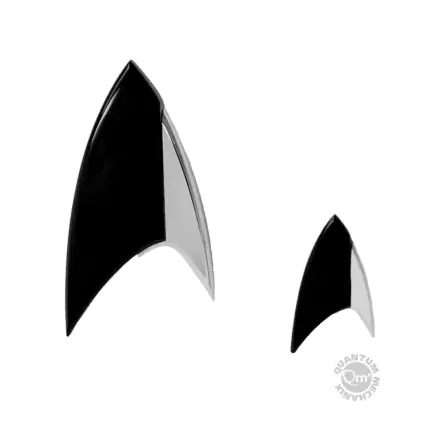 Star Trek Discovery Replica 1/1 Magnetic Black Badge & Pin Set product photo